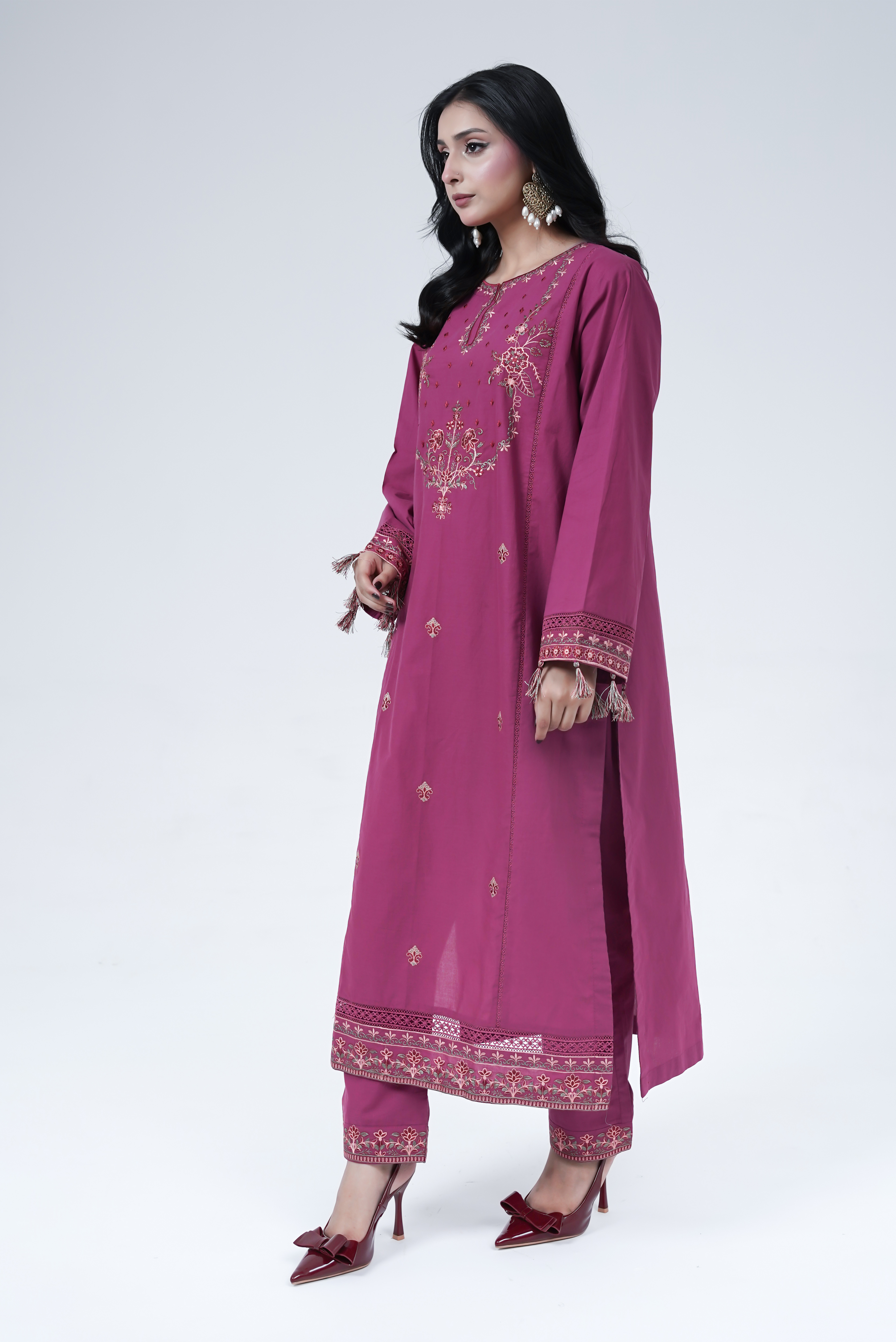 Amaarbail | 3-Piece Embroidered Lawn Outfit