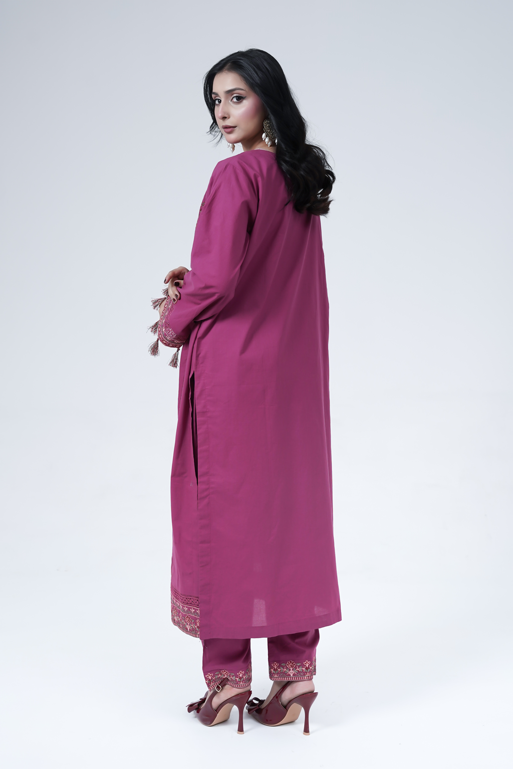Amaarbail | 3-Piece Embroidered Lawn Outfit