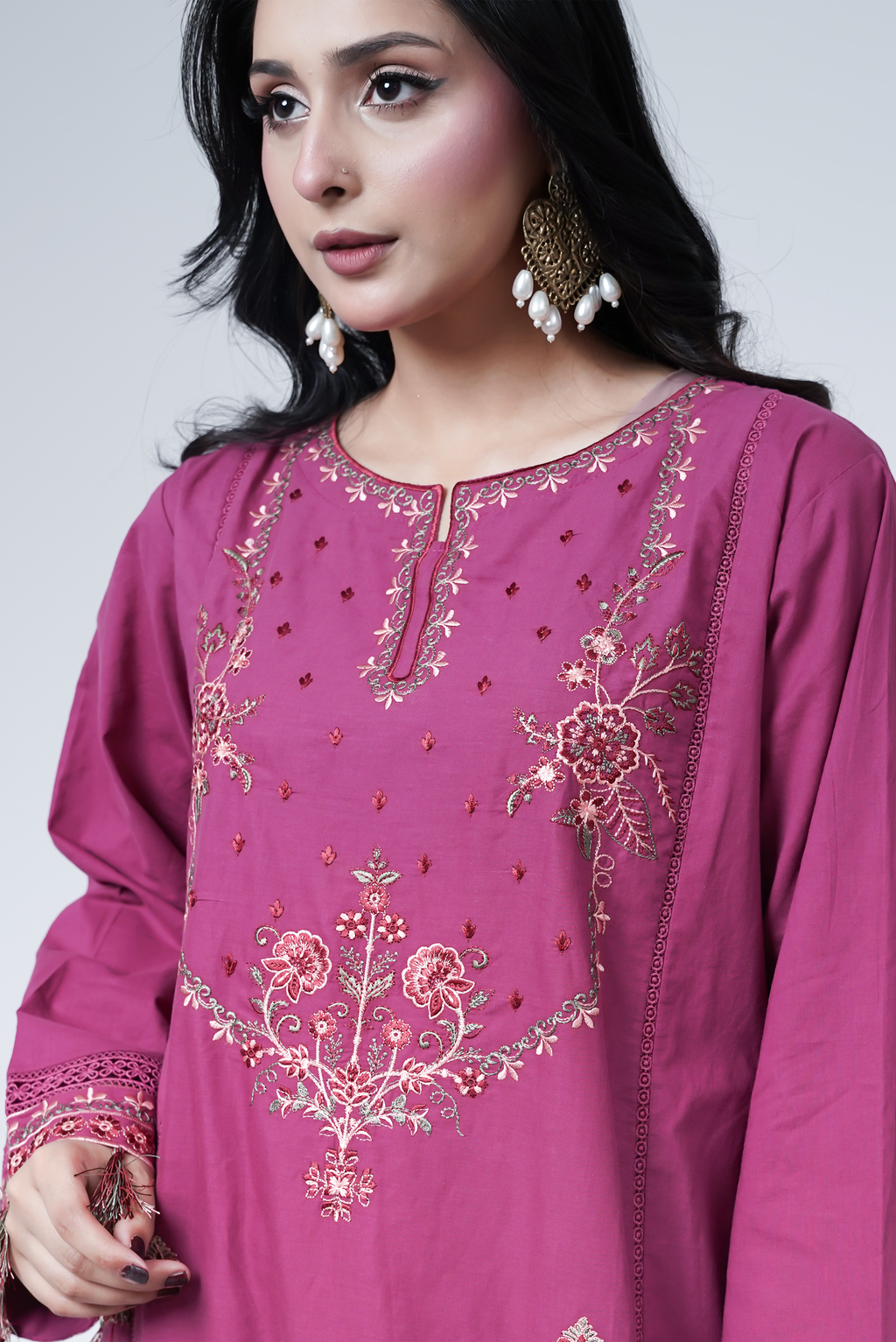 Amaarbail | 3-Piece Embroidered Lawn Outfit